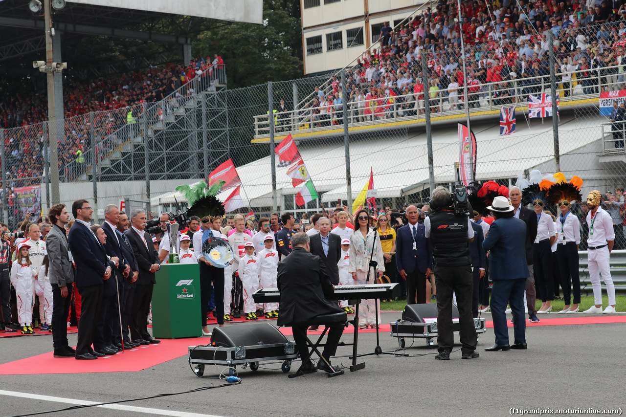 GP ITALIA, 02.09.2018 - Gara, The drives observe the national anthem