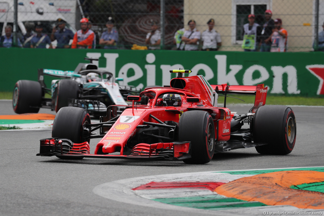GP ITALIA, 02.09.2018 - Gara, Kimi Raikkonen (FIN) Ferrari SF71H e Lewis Hamilton (GBR) Mercedes AMG F1 W09