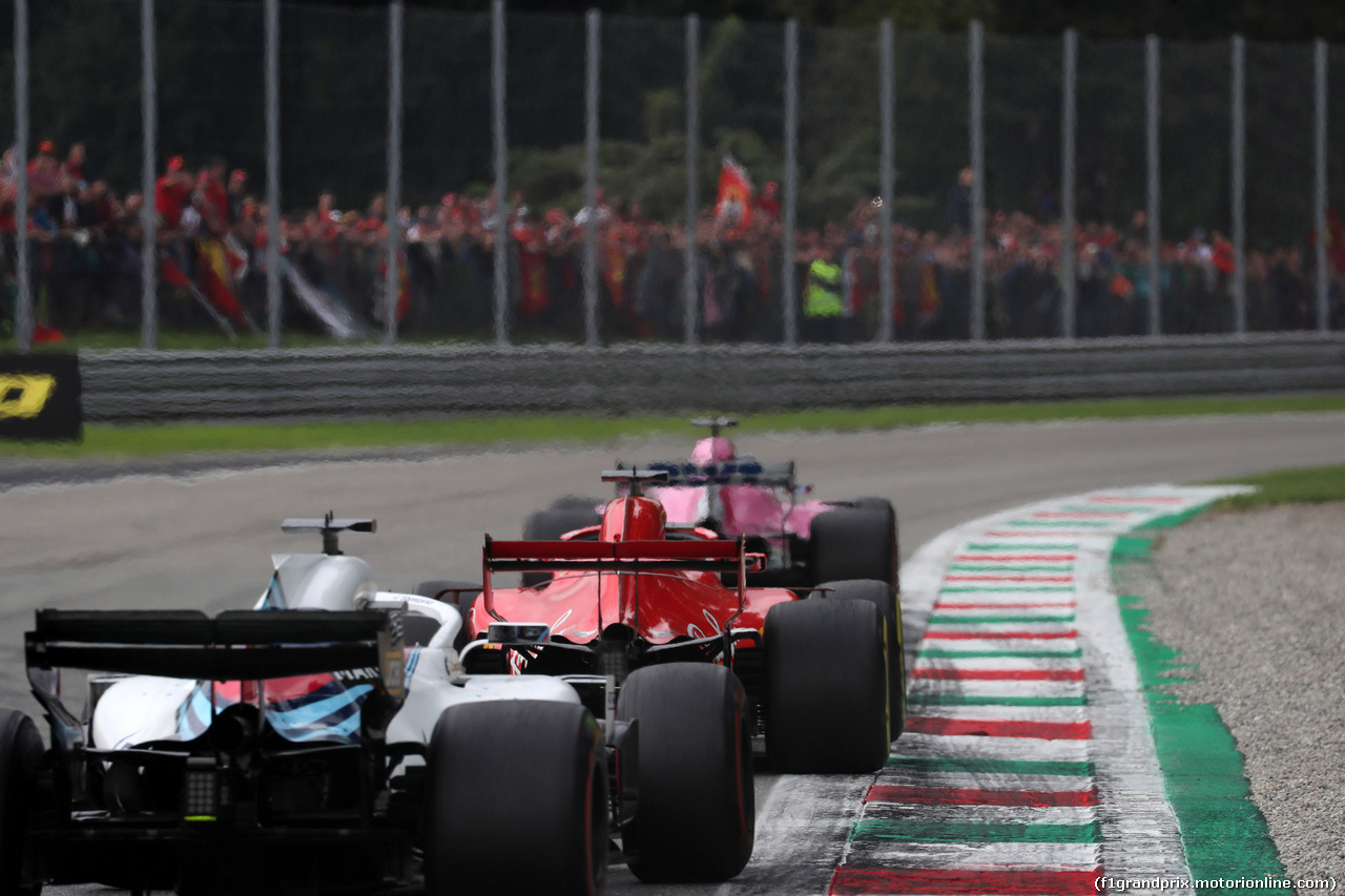 GP ITALIA, 02.09.2018 - Gara, Sergey Sirotkin (RUS) Williams FW41, Sebastian Vettel (GER) Ferrari SF71H e Sergio Perez (MEX) Racing Point Force India F1 VJM11