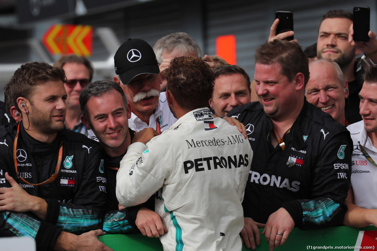 GP ITALIA, 02.09.2018 - Gara, Lewis Hamilton (GBR) Mercedes AMG F1 W09 vincitore with Dr. Dieter Zetsche, Chairman of Daimler