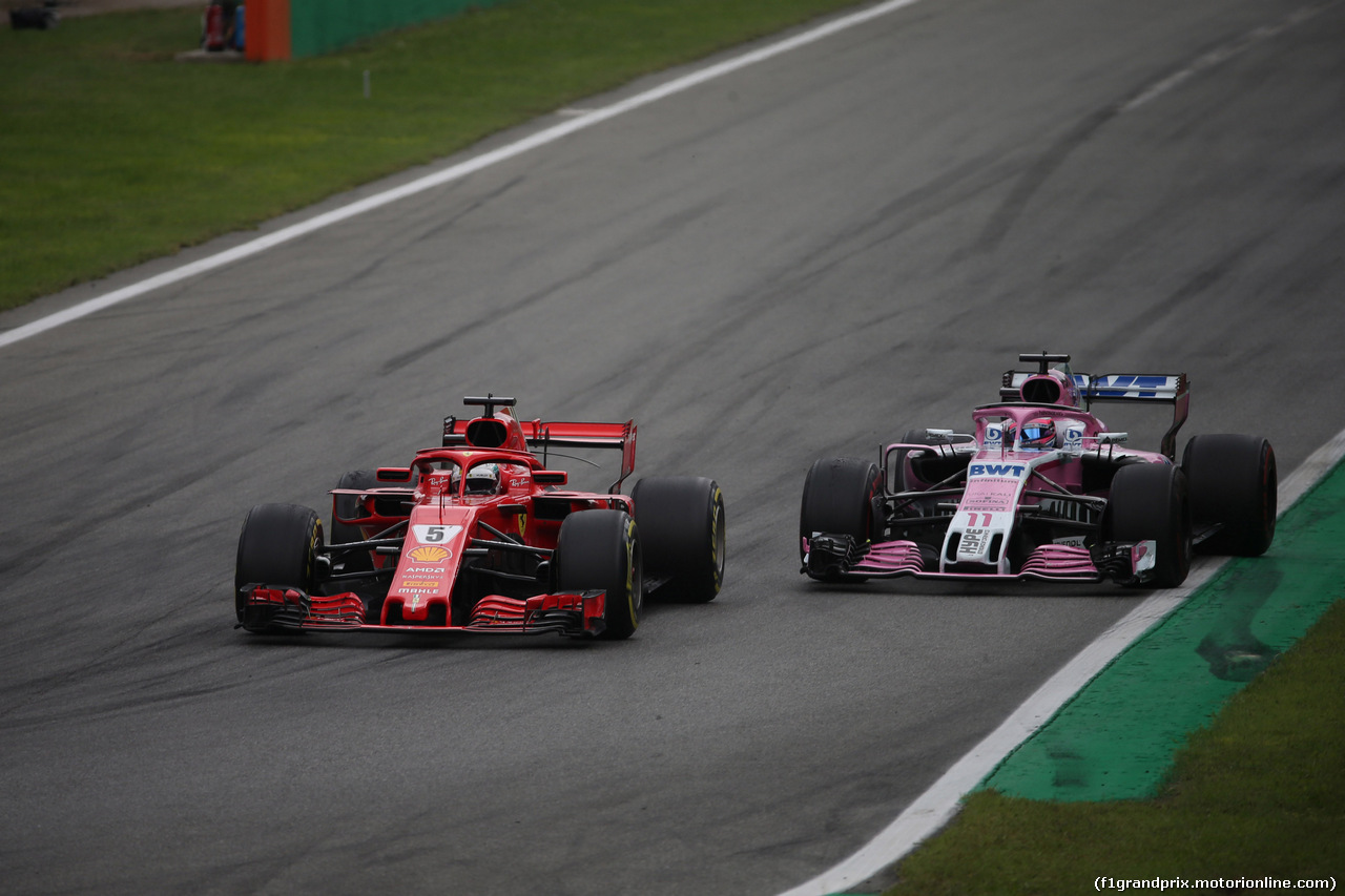 GP ITALIA, 02.09.2018 - Gara, Sebastian Vettel (GER) Ferrari SF71H e Sergio Perez (MEX) Racing Point Force India F1 VJM11