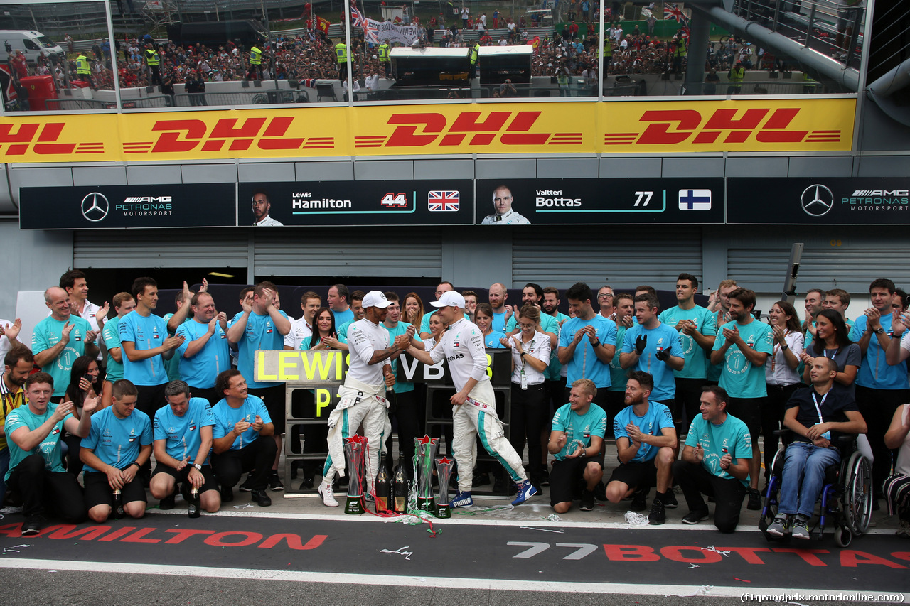 GP ITALIA, 02.09.2018 - Gara, Festeggiamenti, Lewis Hamilton (GBR) Mercedes AMG F1 W09 vincitore e Valtteri Bottas (FIN) Mercedes AMG F1 W09 3rd place