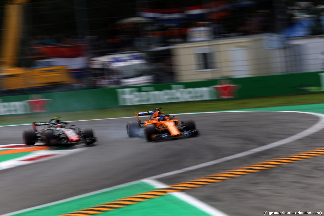 GP ITALIA, 01.09.2018 - Qualifiche, Kevin Magnussen (DEN) Haas F1 Team VF-18 e Fernando Alonso (ESP) McLaren MCL33