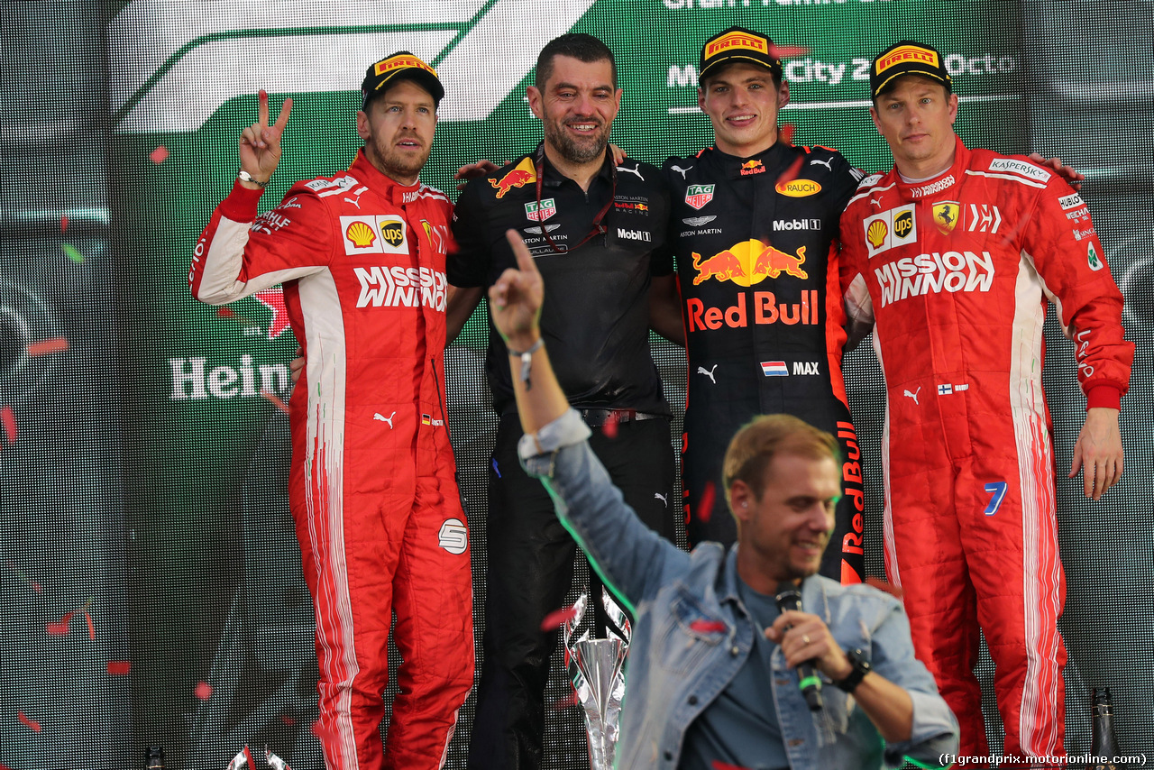 GP MESSICO, 28.10.2018 - Gara, 2à Sebastian Vettel (GER) Ferrari SF71H , Max Verstappen (NED) Red Bull Racing RB14 vincitore e 3rd place Kimi Raikkonen (FIN) Ferrari SF71H