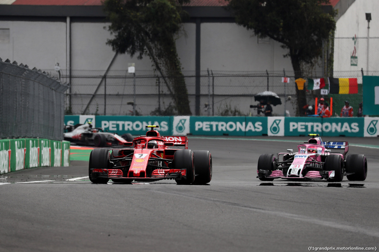 GP MESSICO, 28.10.2018 - Gara, Kimi Raikkonen (FIN) Ferrari SF71H e Esteban Ocon (FRA) Racing Point Force India F1 VJM11