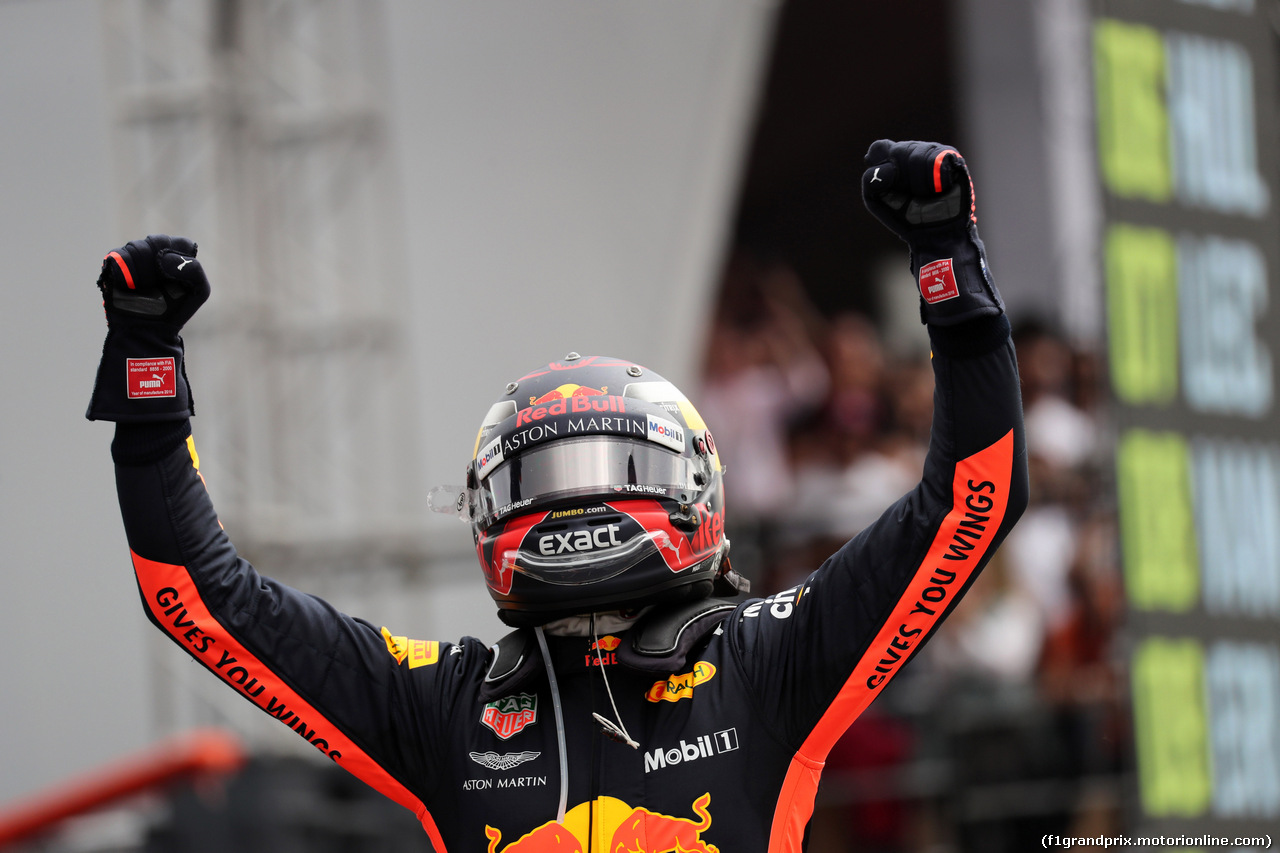 GP MESSICO, 28.10.2018 - Gara, Max Verstappen (NED) Red Bull Racing RB14 vincitore