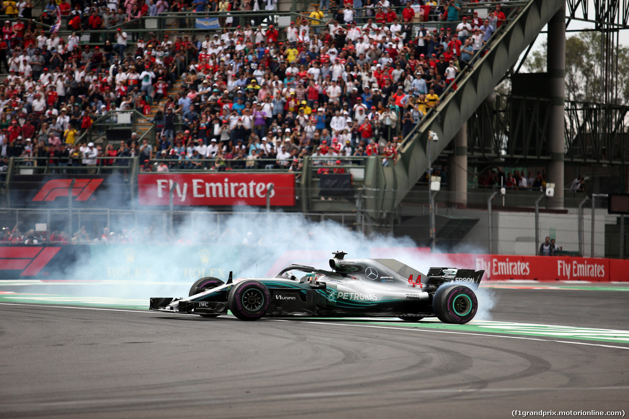 GP MESSICO, 28.10.2018 - Gara, Lewis Hamilton (GBR) Mercedes AMG F1 W09, F1 2018 champion