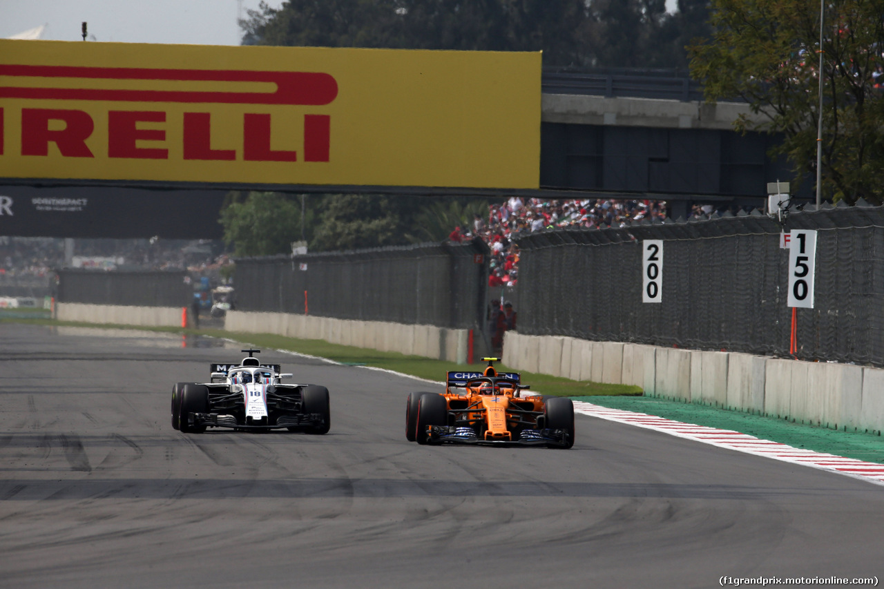 GP MESSICO, 28.10.2018 - Gara, Lance Stroll (CDN) Williams FW41 e Stoffel Vandoorne (BEL) McLaren MCL33