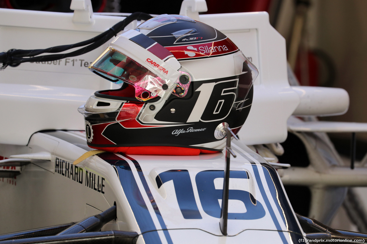 GP MESSICO, 27.10.2018 - Prove Libere 3, The helmet of Charles Leclerc (MON) Sauber C37