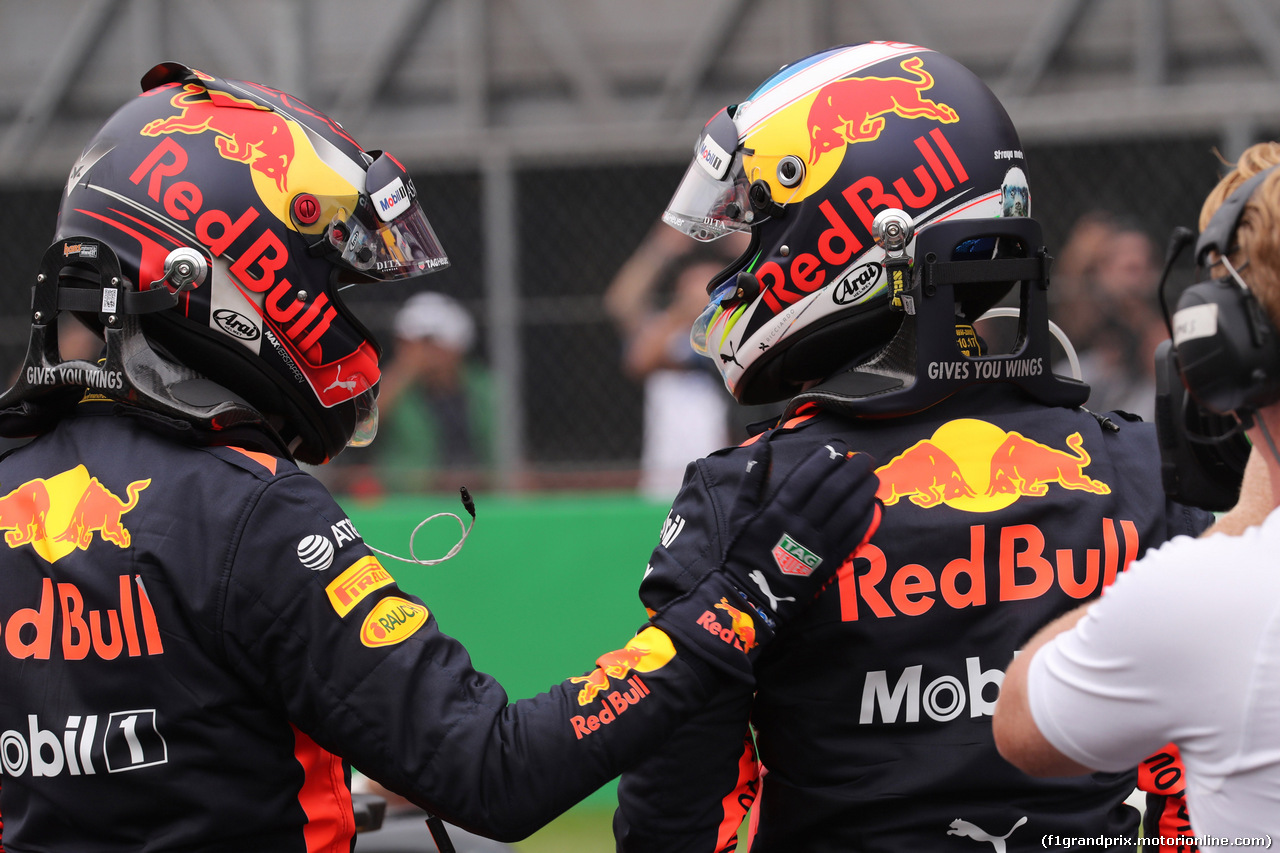 GP MESSICO, 27.10.2018 - Qualifiche, 2nd place Max Verstappen (NED) Red Bull Racing RB14 e Daniel Ricciardo (AUS) Red Bull Racing RB14 pole position