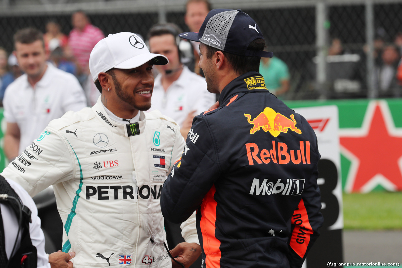 GP MESSICO, 27.10.2018 - Qualifiche, 3rd place Lewis Hamilton (GBR) Mercedes AMG F1 W09 e Daniel Ricciardo (AUS) Red Bull Racing RB14 pole position