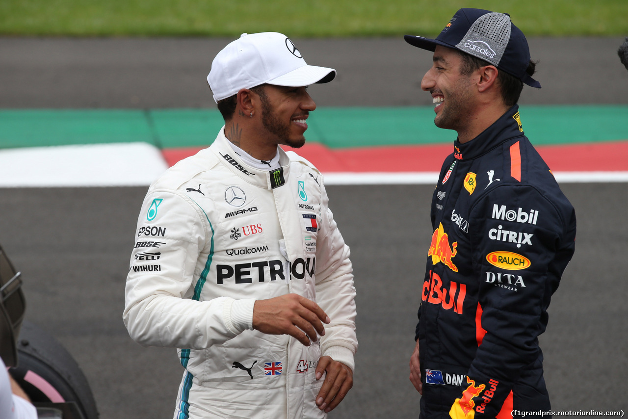 GP MESSICO, 27.10.2018 - Qualifiche, 3rd place Lewis Hamilton (GBR) Mercedes AMG F1 W09 e Daniel Ricciardo (AUS) Red Bull Racing RB14 pole position