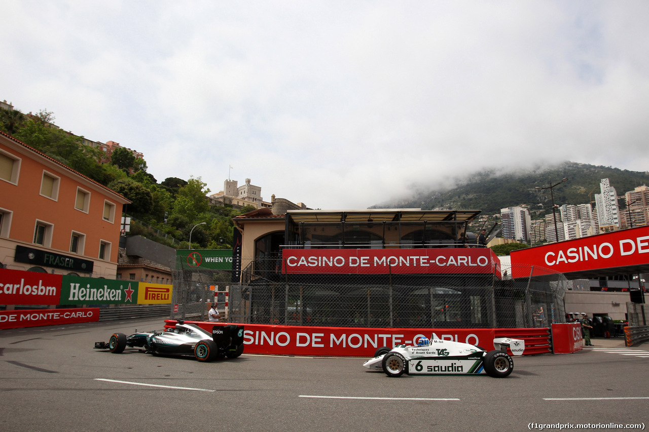 GP MONACO, 24.05.2018 - Nico Rosberg (GER) Mercedes W07 e Keke Rosberg (FIN) Williams FW07C