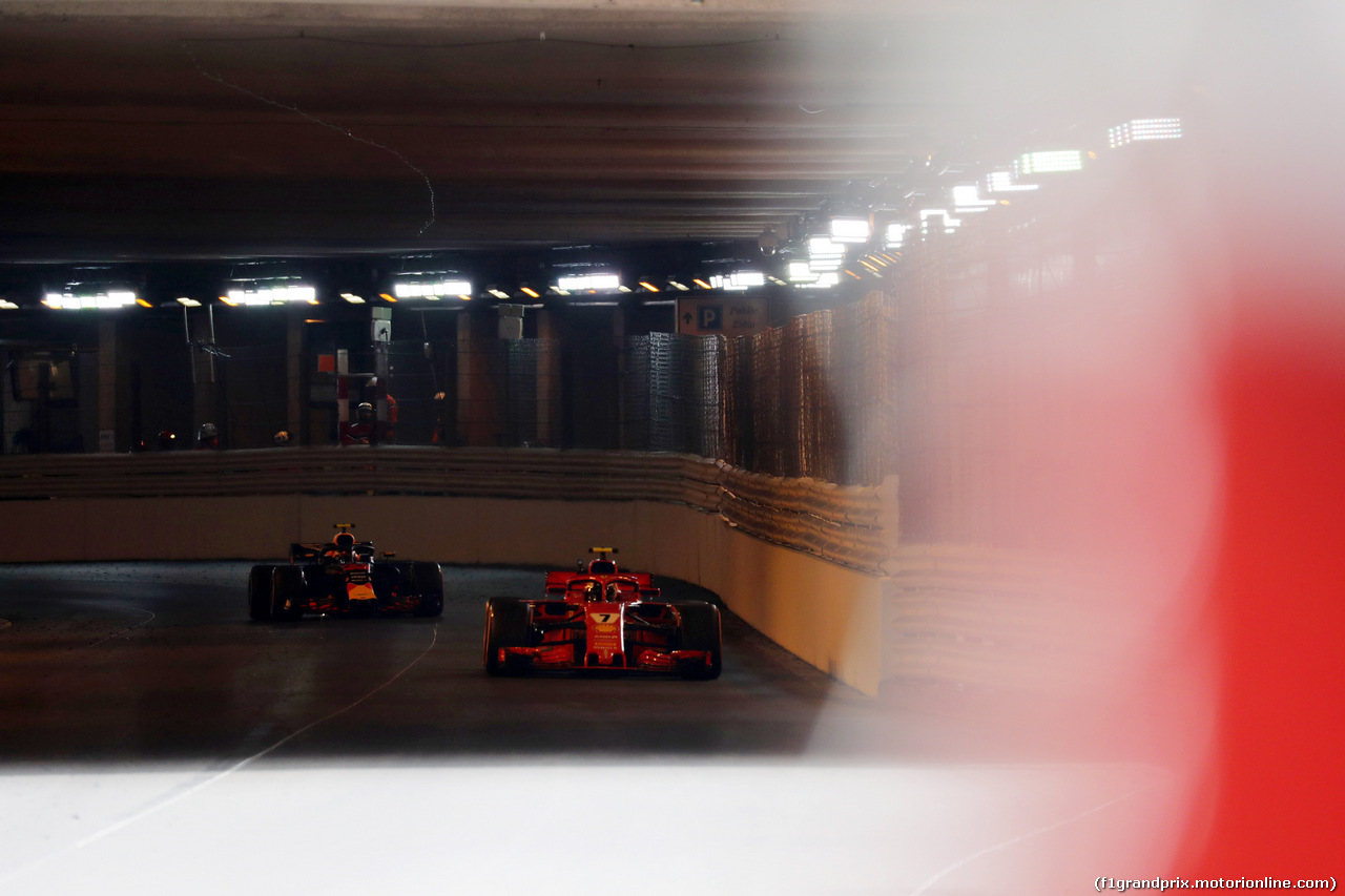 GP MONACO, 23.05.2018 - Prove Libere 1, Kimi Raikkonen (FIN) Ferrari SF71H e Max Verstappen (NED) Red Bull Racing RB14