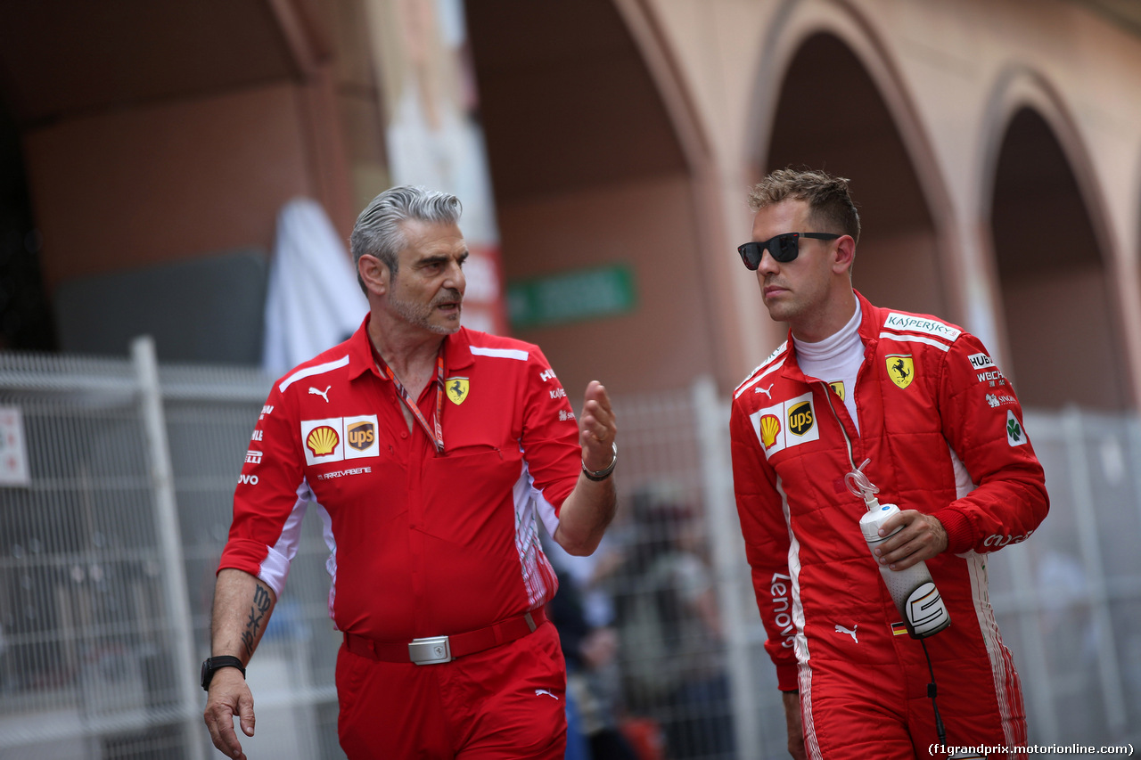 GP MONACO, 26.05.2018 - Prove Libere 3, Maurizio Arrivabene (ITA) Ferrari Team Principal e Sebastian Vettel (GER) Ferrari SF71H