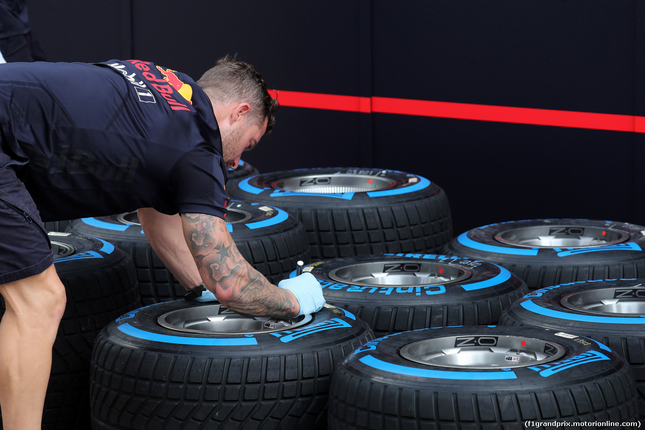 GP RUSSIA, 27.09.2018 - Pirelli Tyres of Red Bull