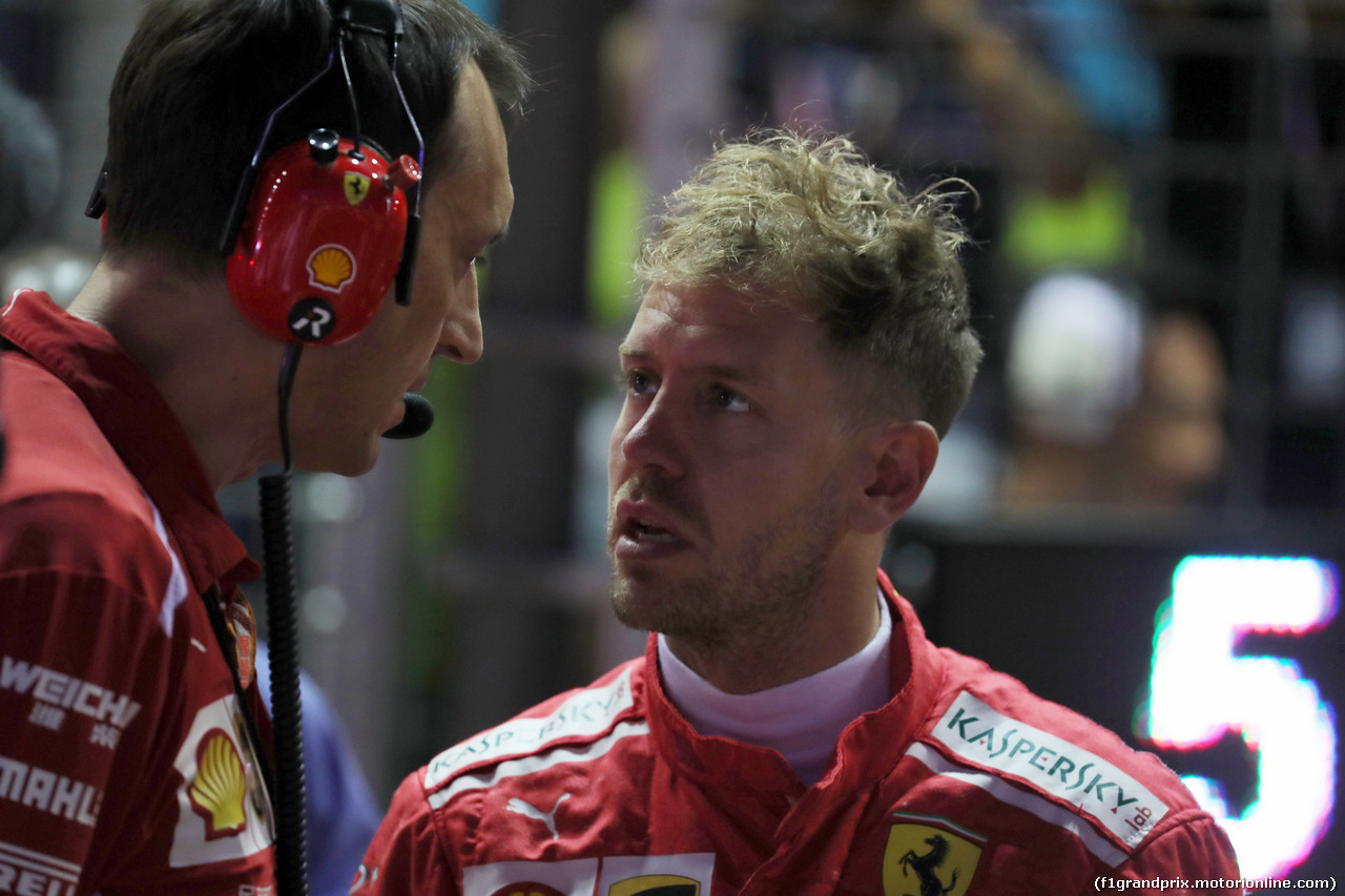 GP SINGAPORE, 16.09.2018 - Gara, Riccardo Adami (ITA) Ferrari Gara Engineer e Sebastian Vettel (GER) Ferrari SF71H