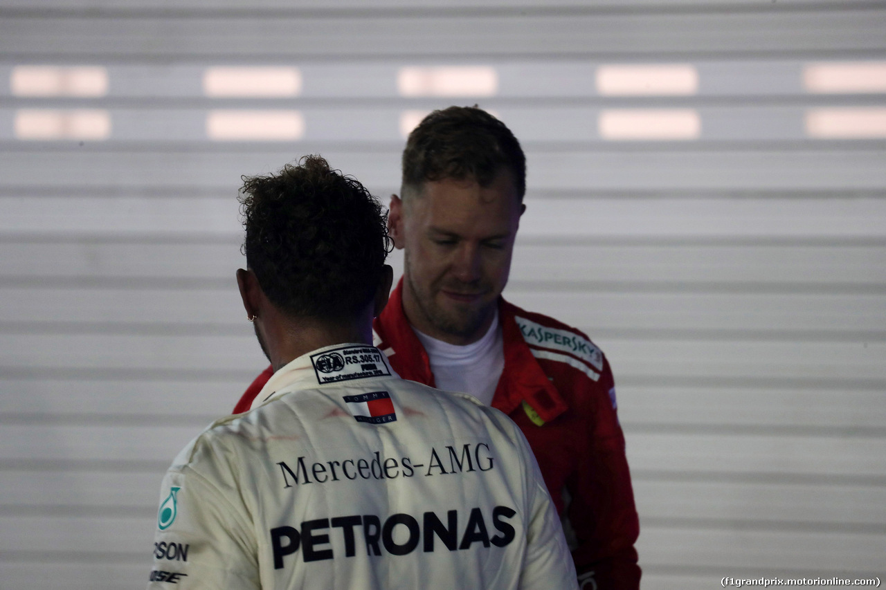 GP SINGAPORE, 16.09.2018 - Gara, Lewis Hamilton (GBR) Mercedes AMG F1 W09 vincitore e 3rd place Sebastian Vettel (GER) Ferrari SF71H