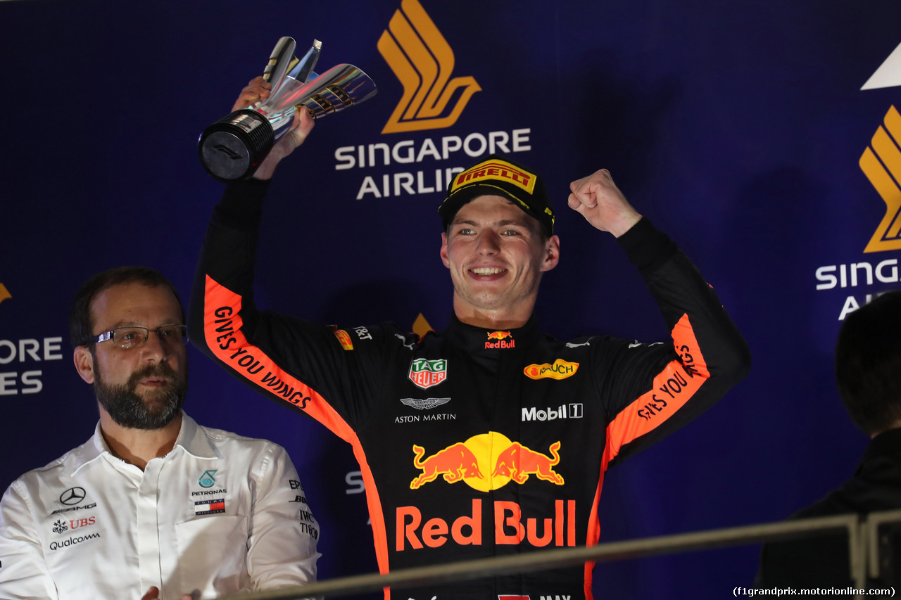 GP SINGAPORE, 16.09.2018 - Gara, 2nd place Max Verstappen (NED) Red Bull Racing RB14