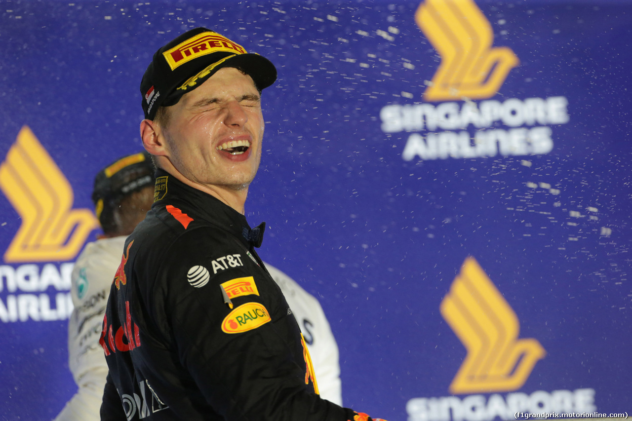 GP SINGAPORE, 16.09.2018 - Gara, 2nd place Max Verstappen (NED) Red Bull Racing RB14