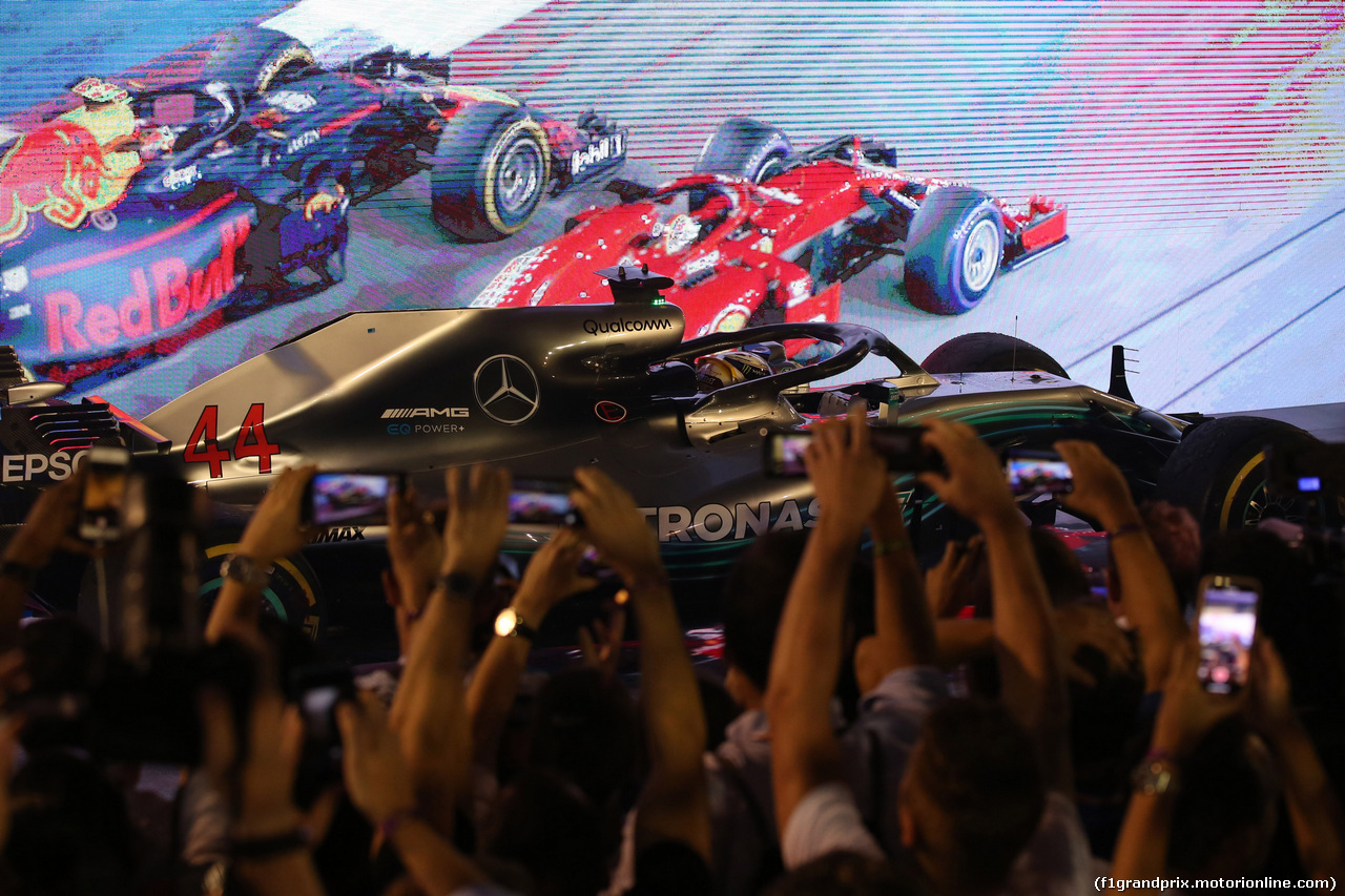 GP SINGAPORE, 16.09.2018 - Gara, Lewis Hamilton (GBR) Mercedes AMG F1 W09 vincitore
