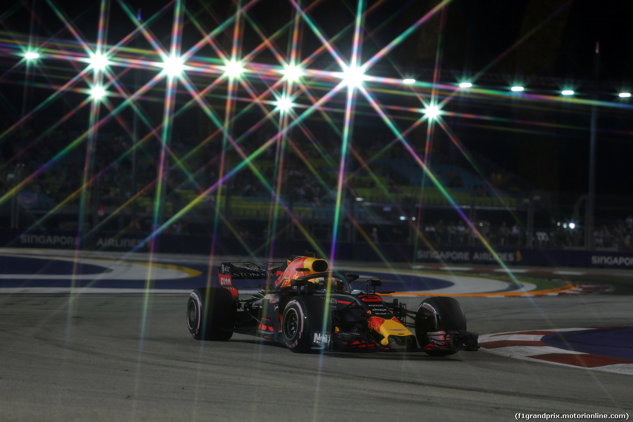 GP SINGAPORE, 14.09.2018 - Prove Libere 2, Daniel Ricciardo (AUS) Red Bull Racing RB14