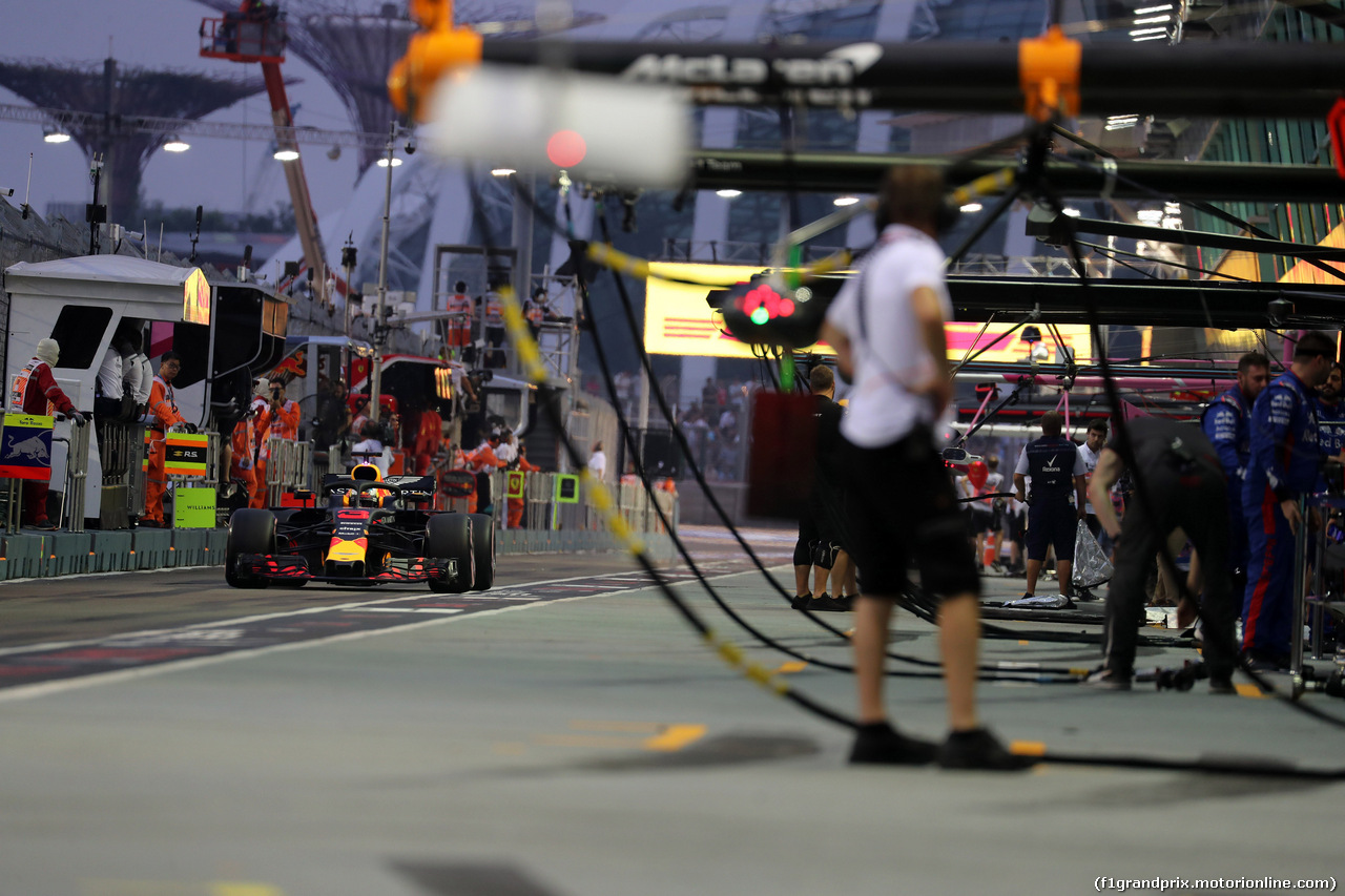GP SINGAPORE, 15.09.2018 - Prove Libere 3, Daniel Ricciardo (AUS) Red Bull Racing RB14