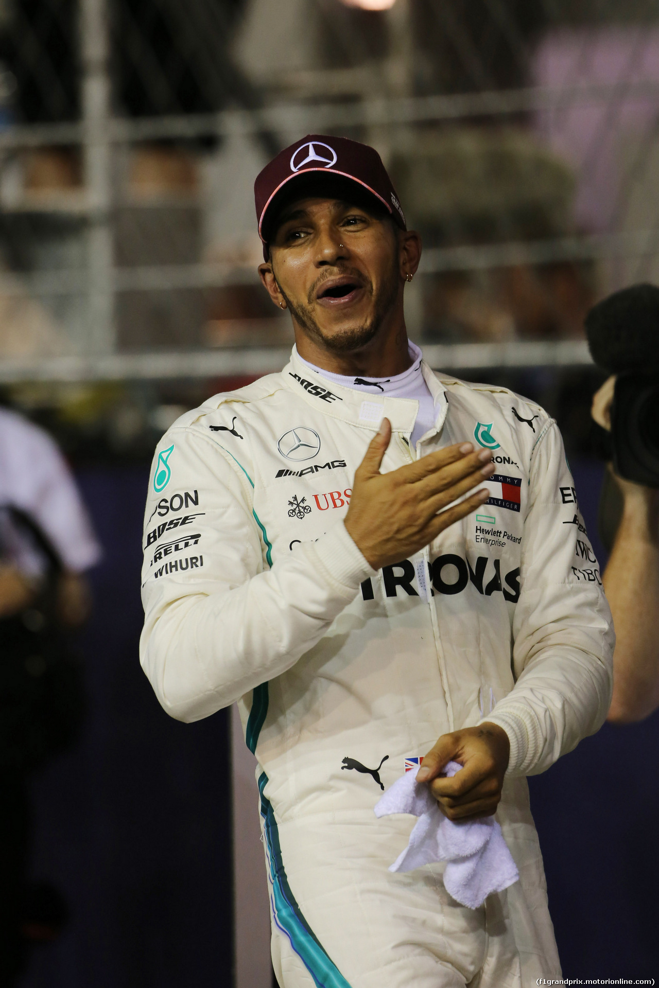 GP SINGAPORE, 15.09.2018 - Qualifiche, Lewis Hamilton (GBR) Mercedes AMG F1 W09 pole position