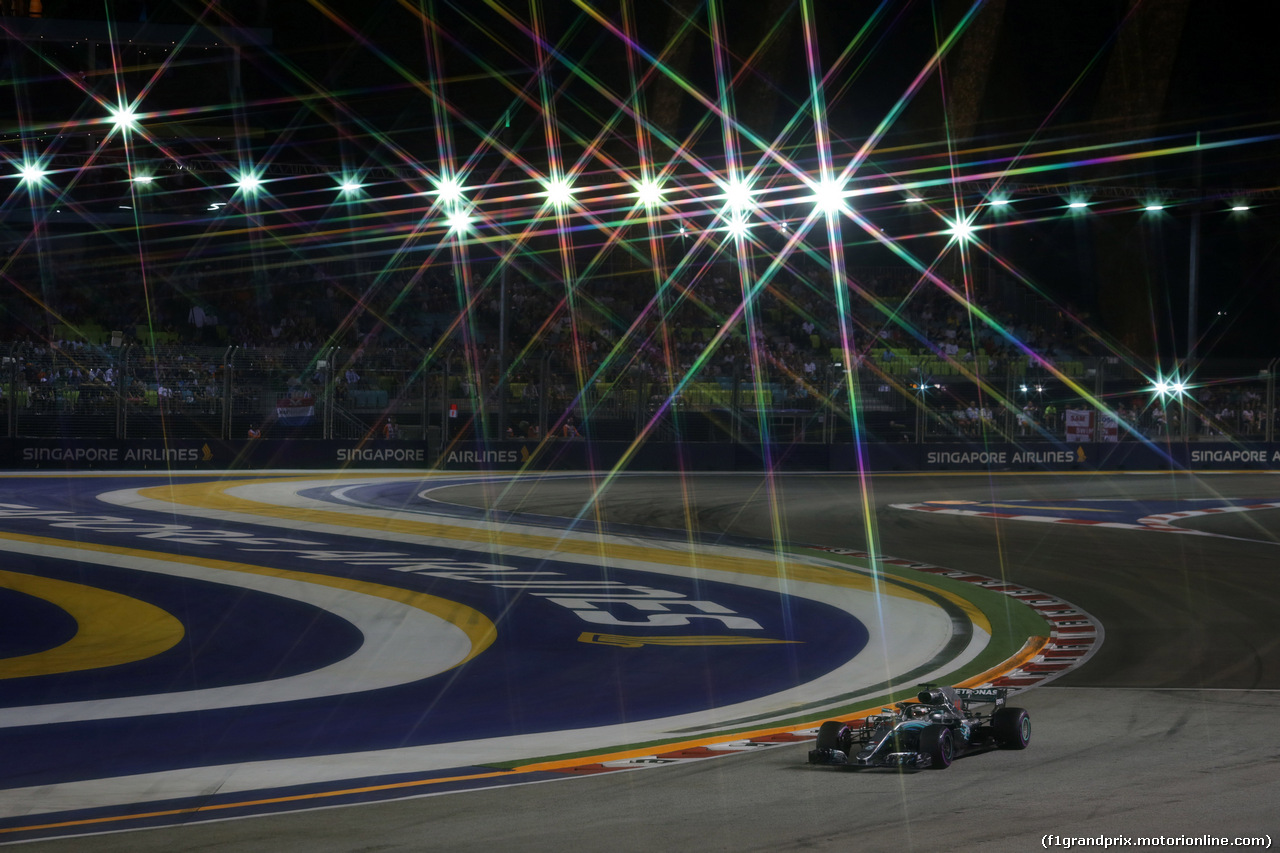 GP SINGAPORE, 15.09.2018 - Qualifiche, Lewis Hamilton (GBR) Mercedes AMG F1 W09