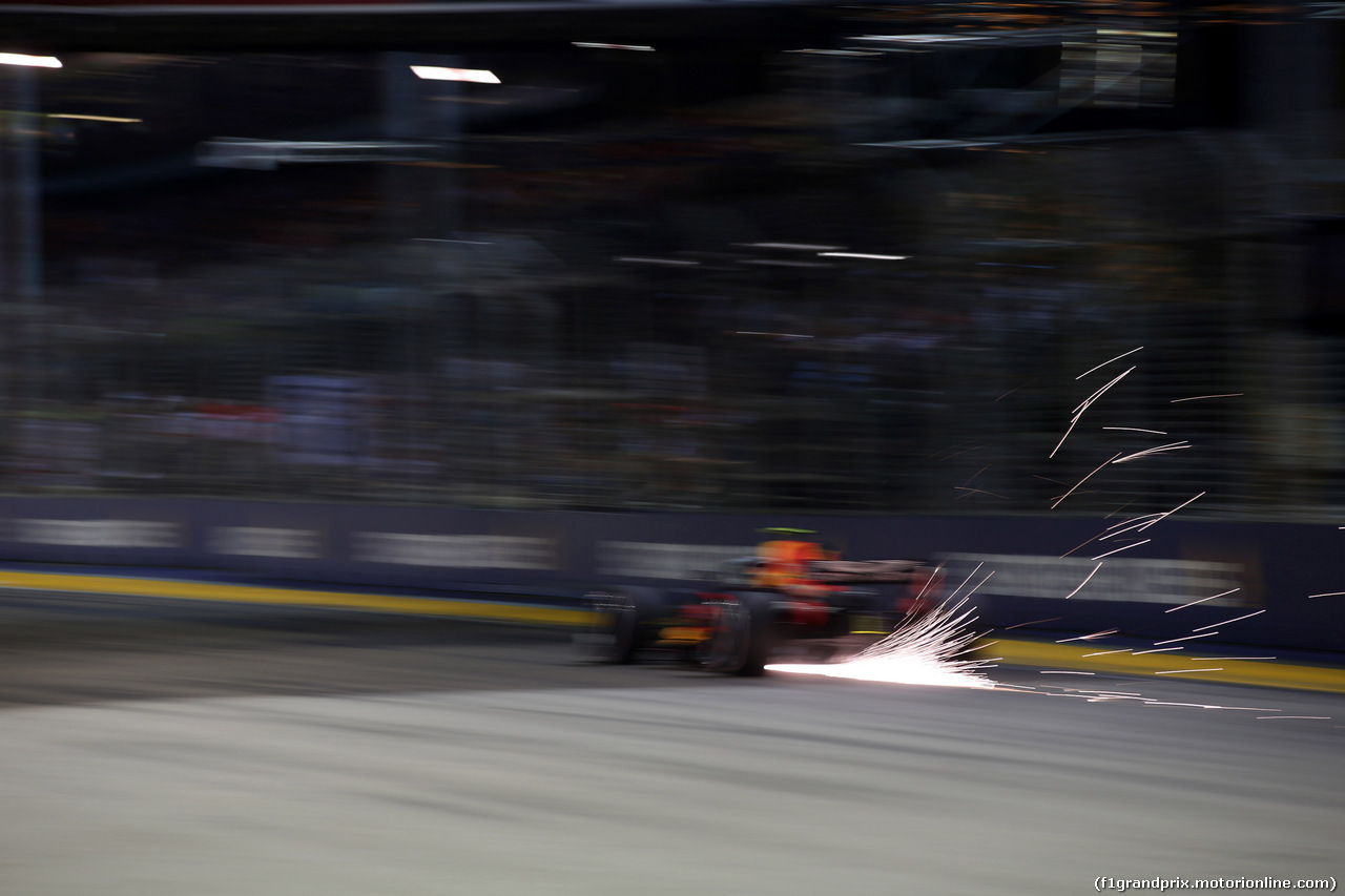 GP SINGAPORE, 15.09.2018 - Qualifiche, Max Verstappen (NED) Red Bull Racing RB14