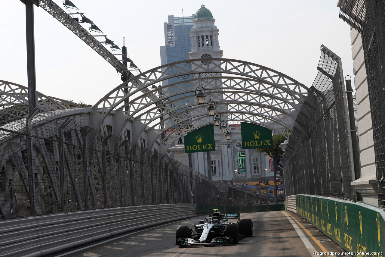GP SINGAPORE, 14.09.2018 - Prove Libere 1, Valtteri Bottas (FIN) Mercedes AMG F1 W09