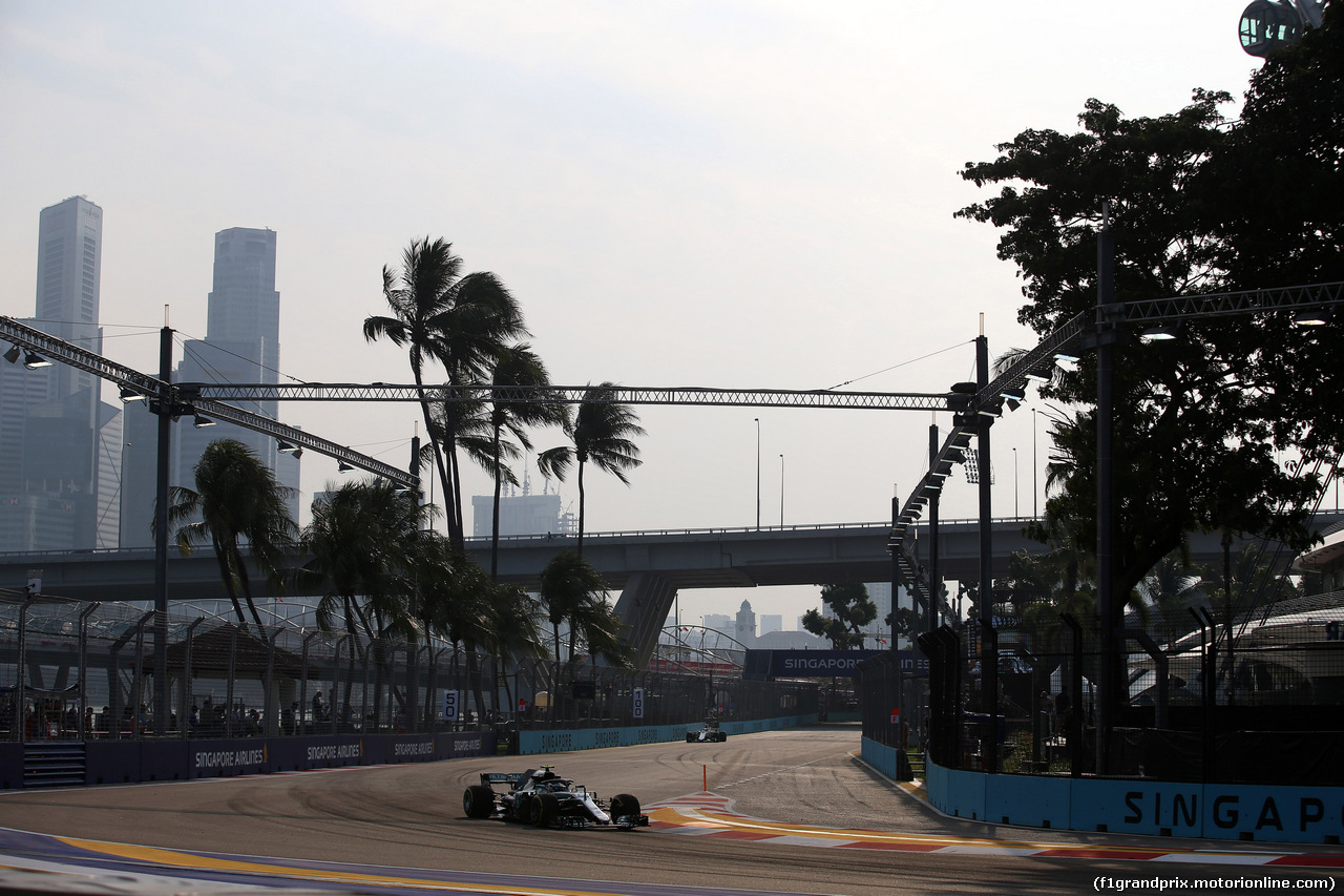 GP SINGAPORE, 14.09.2018 - Prove Libere 1, Valtteri Bottas (FIN) Mercedes AMG F1 W09