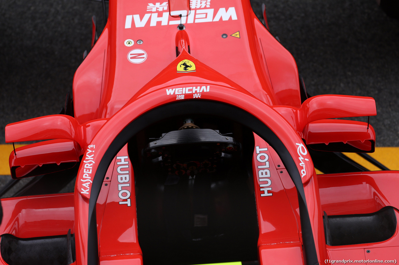 GP SPAGNA, 10.05.2018 - An Ferrari SF71H with wing mirrors on the Halo cockpit cover.