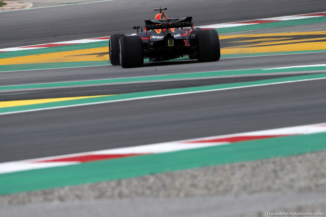 GP SPAGNA, 12.05.2018 - Prove Libere 3, Daniel Ricciardo (AUS) Red Bull Racing RB14 spins
