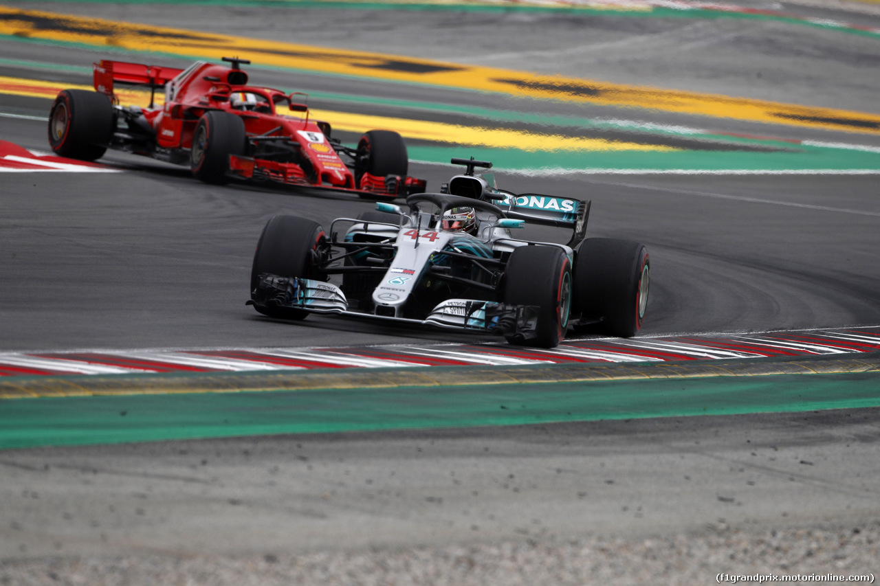 GP SPAGNA, 12.05.2018 - Prove Libere 3, Lewis Hamilton (GBR) Mercedes AMG F1 W09 e Sebastian Vettel (GER) Ferrari SF71H