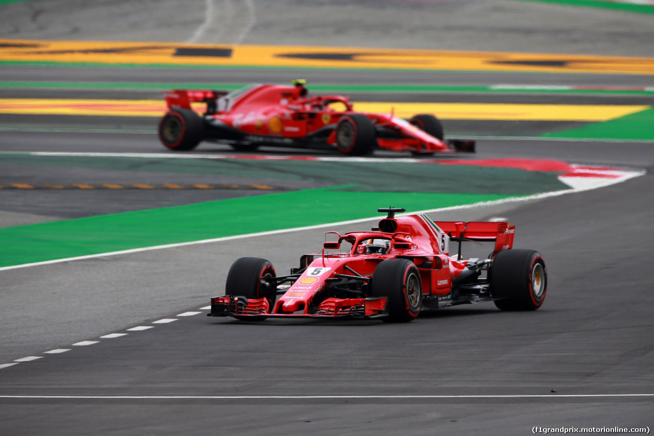 GP SPAGNA, 12.05.2018 - Prove Libere 3, Sebastian Vettel (GER) Ferrari SF71H davanti a Kimi Raikkonen (FIN) Ferrari SF71H