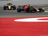 GP SPAGNA, 12.05.2018 - Qualifiche, Carlos Sainz Jr (ESP) Renault Sport F1 Team RS18 e Daniel Ricciardo (AUS) Red Bull Racing RB14
