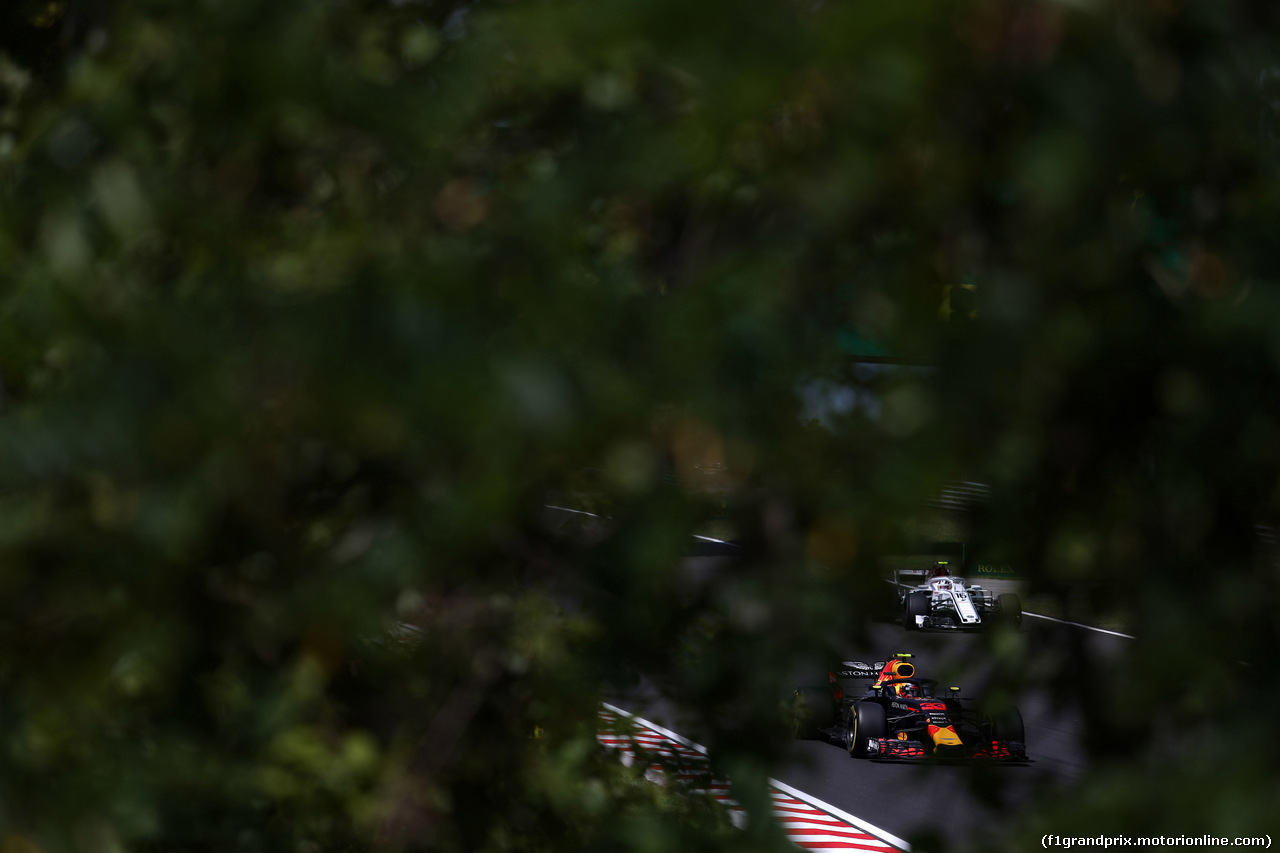 GP UNGHERIA, 28.07.2018 - Prove Libere 3, Max Verstappen (NED) Red Bull Racing RB14 e Charles Leclerc (MON) Sauber C37