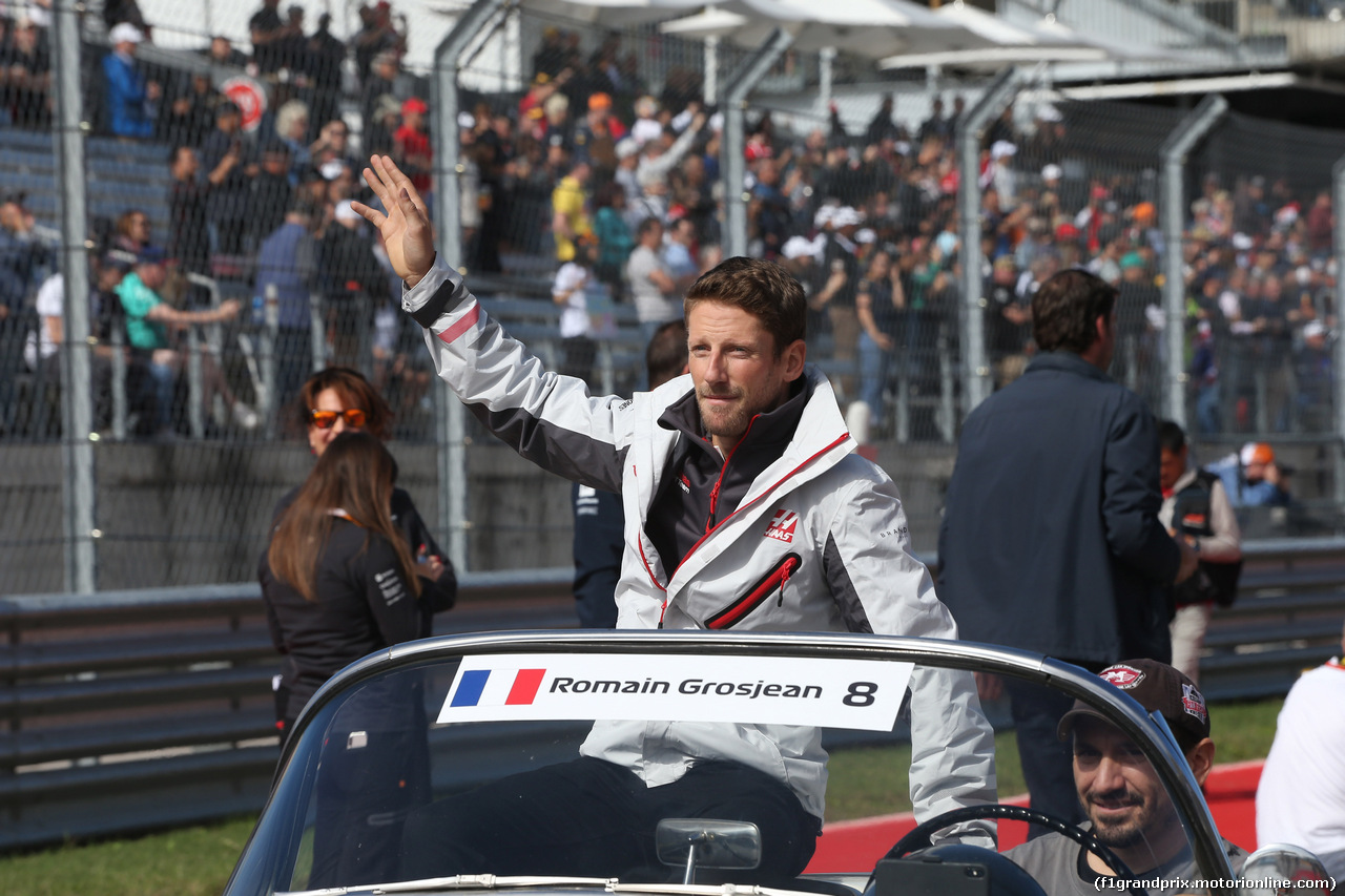 GP USA, 21.10.2018- driver parade, Romain Grosjean (FRA) Haas F1 Team VF-18