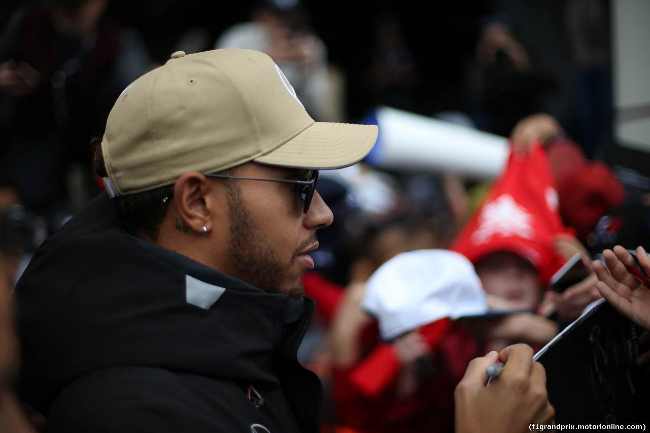 GP USA, 20.10.2018- Autograph Session, Lewis Hamilton (GBR) Mercedes AMG F1 W09