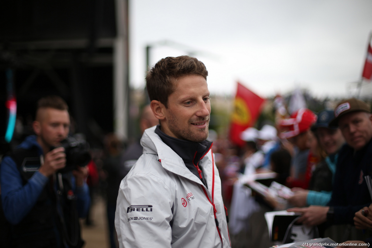 GP USA, 20.10.2018- Autograph Session, Romain Grosjean (FRA) Haas F1 Team VF-18