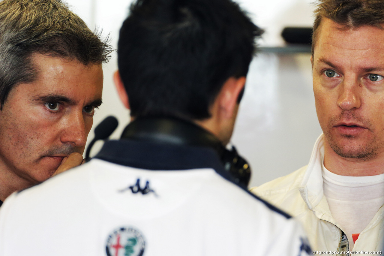 TEST F1 ABU DHABI 27 NOVEMBRE