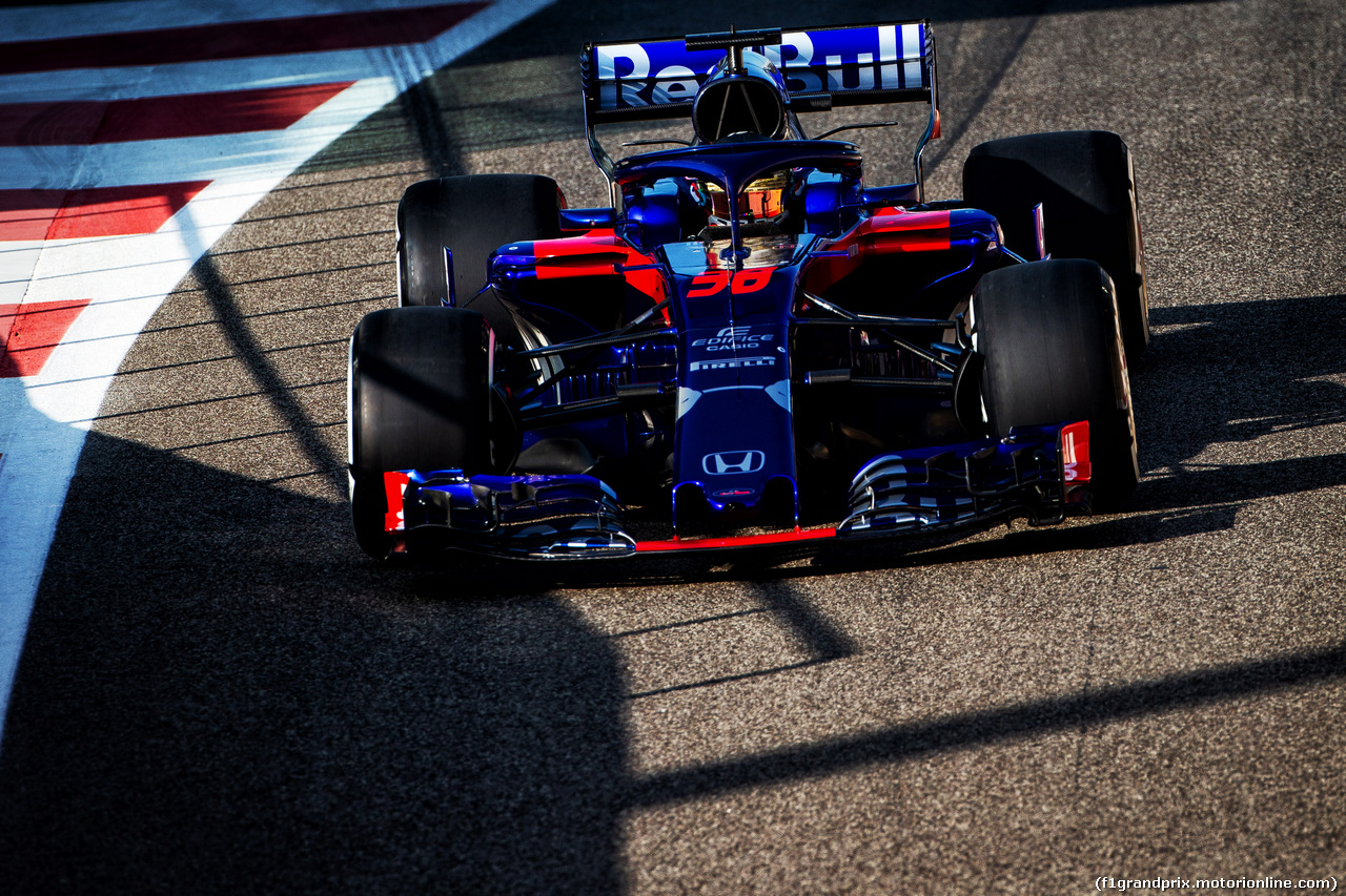 TEST F1 ABU DHABI 27 NOVEMBRE, Sean Gelael (IDN) Scuderia Toro Rosso STR13 Test Driver.
27.11.2018.