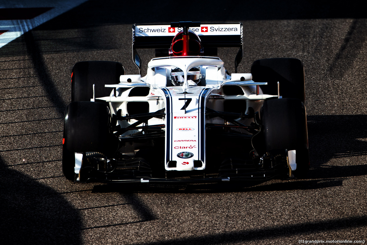 TEST F1 ABU DHABI 27 NOVEMBRE