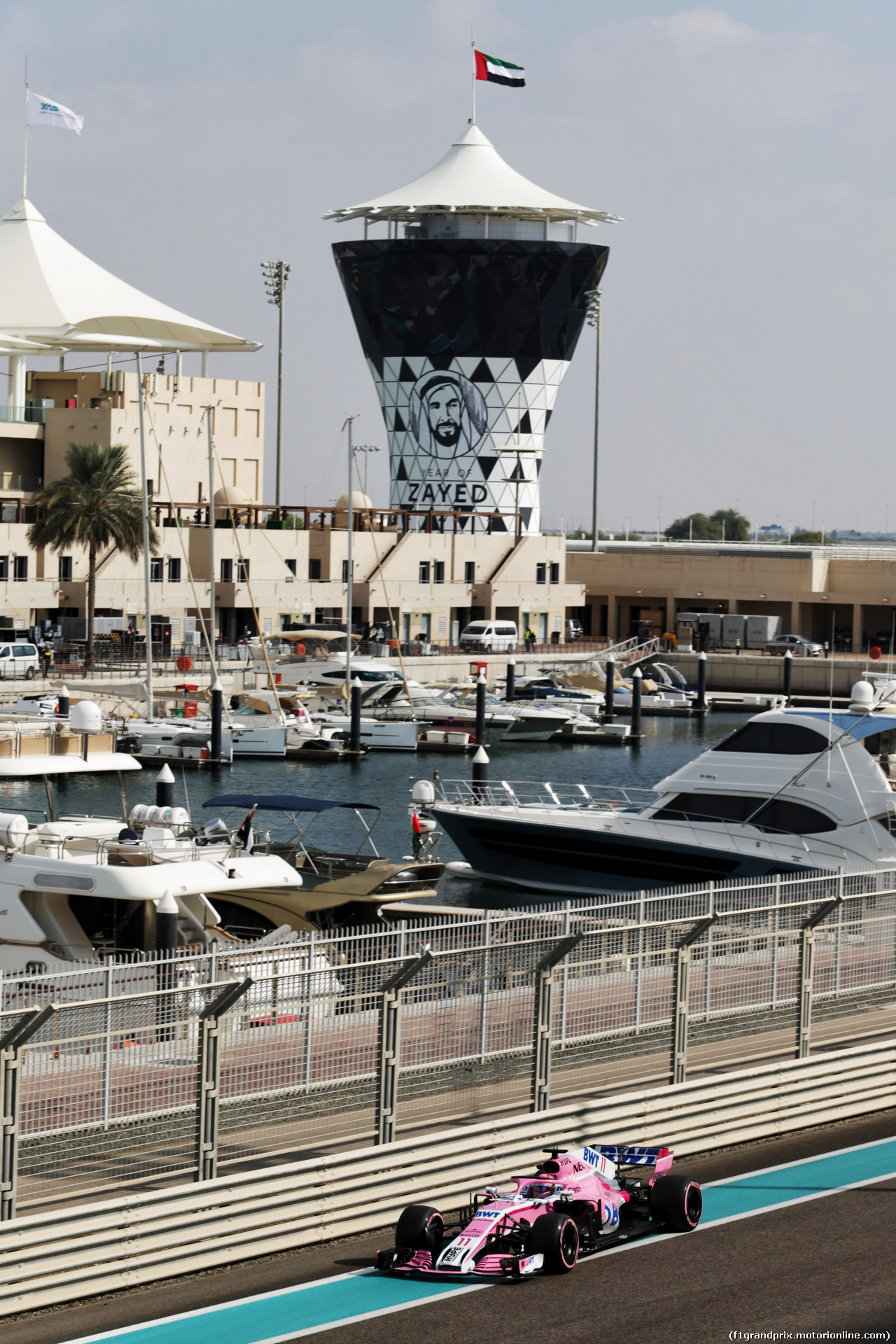 TEST F1 ABU DHABI 27 NOVEMBRE