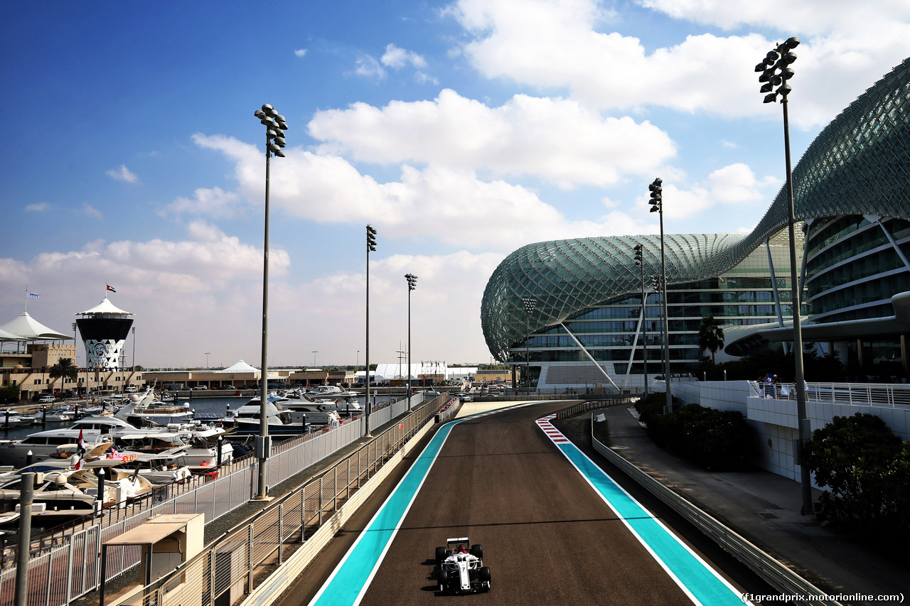 TEST F1 ABU DHABI 27 NOVEMBRE