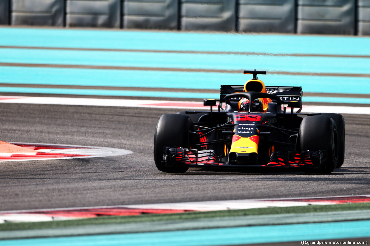 TEST F1 ABU DHABI 27 NOVEMBRE, Max Verstappen (NLD) Red Bull Racing RB14.
27.11.2018.