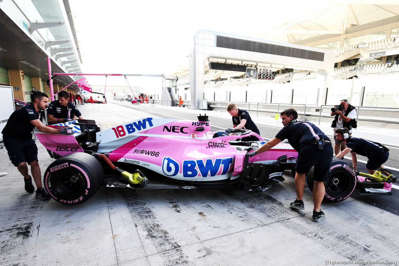 TEST F1 ABU DHABI 27 NOVEMBRE