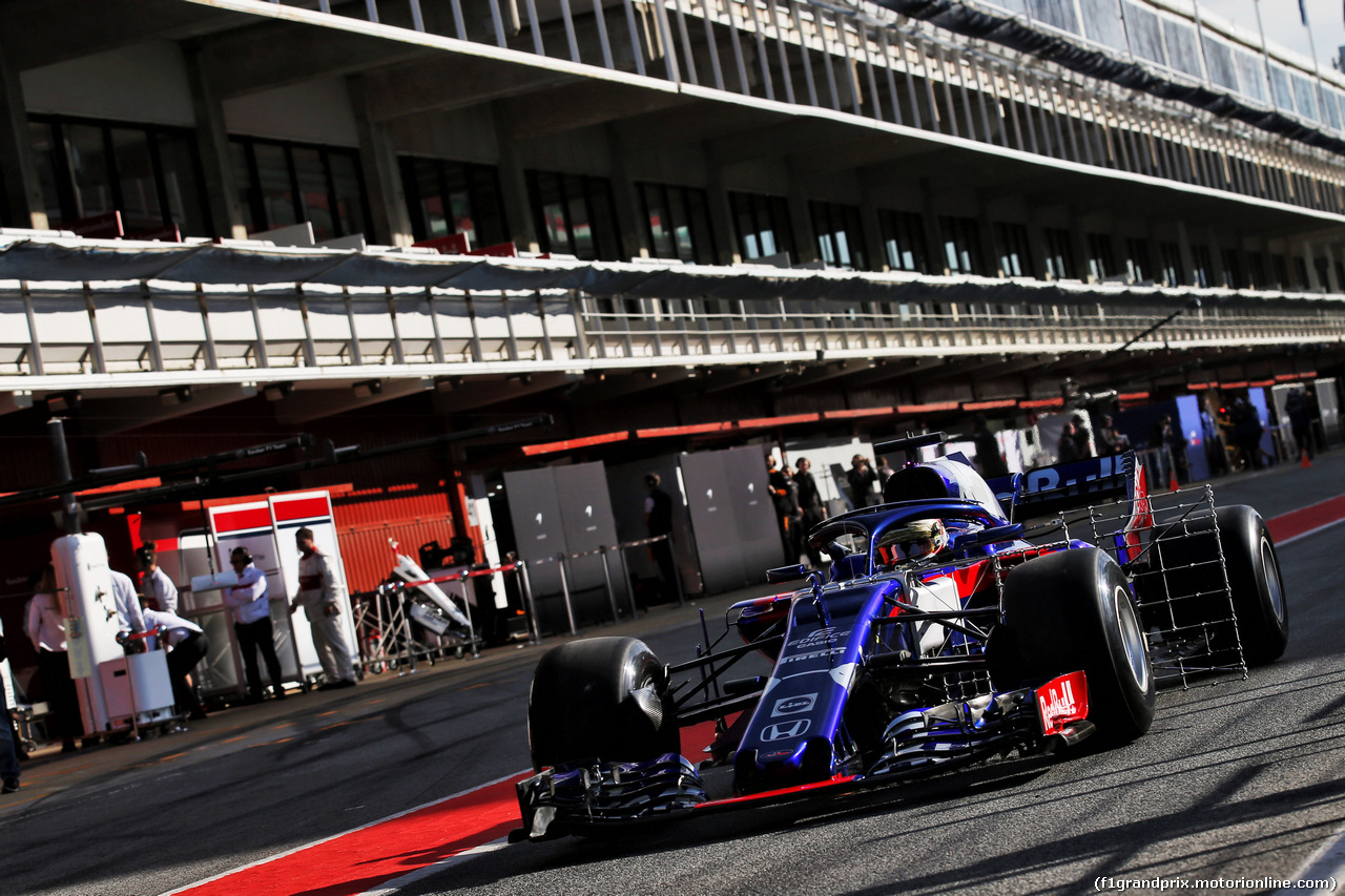 TEST F1 BARCELLONA 15 MAGGIO, Sean Gelael (IDN) Scuderia Toro Rosso STR13 Test Driver running sensor equipment.
15.05.2018.