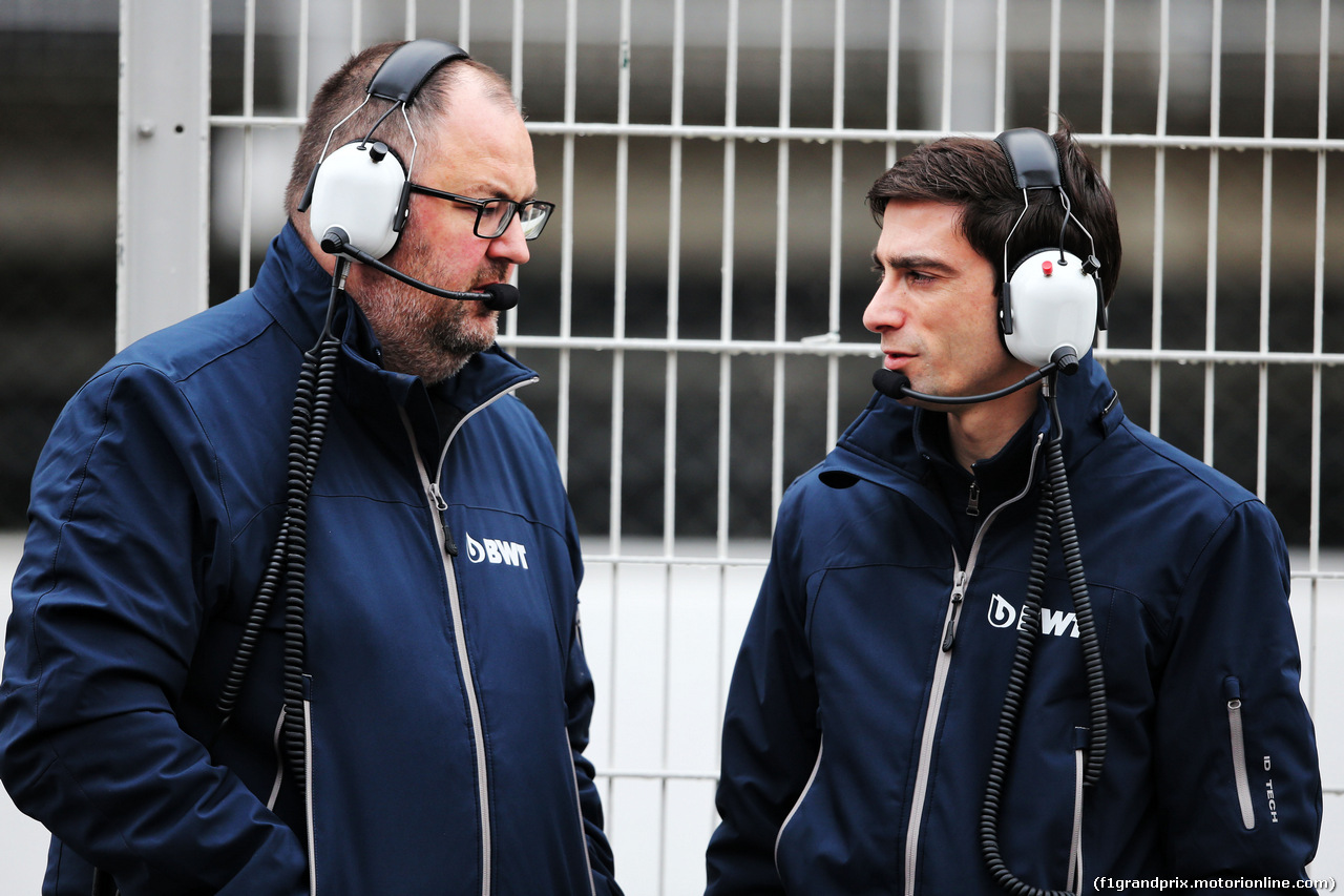 TEST F1 BARCELLONA 1 MARZO, (L to R): Tom McCullough (GBR) Sahara Force India F1 Team Chief Engineer with Tim Wright (GBR) Sahara Force India F1 Team Gara Engineer.
01.03.2018.